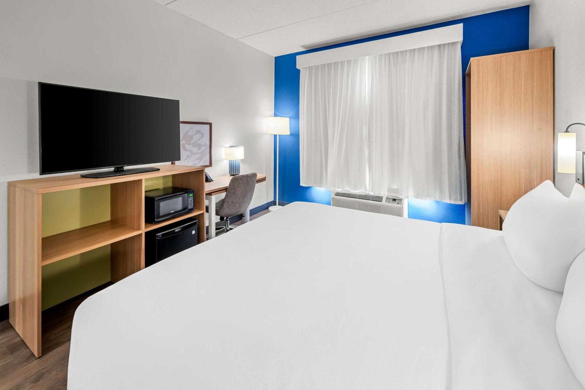 Spark By Hilton Woodbridge Exteriér fotografie
