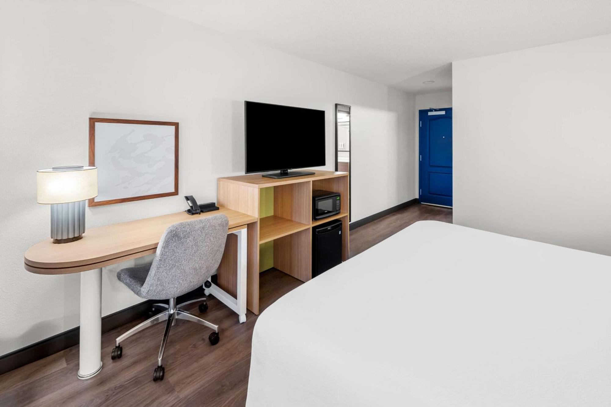 Spark By Hilton Woodbridge Exteriér fotografie