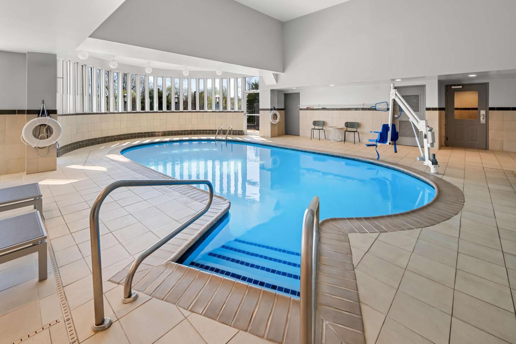 Spark By Hilton Woodbridge Exteriér fotografie