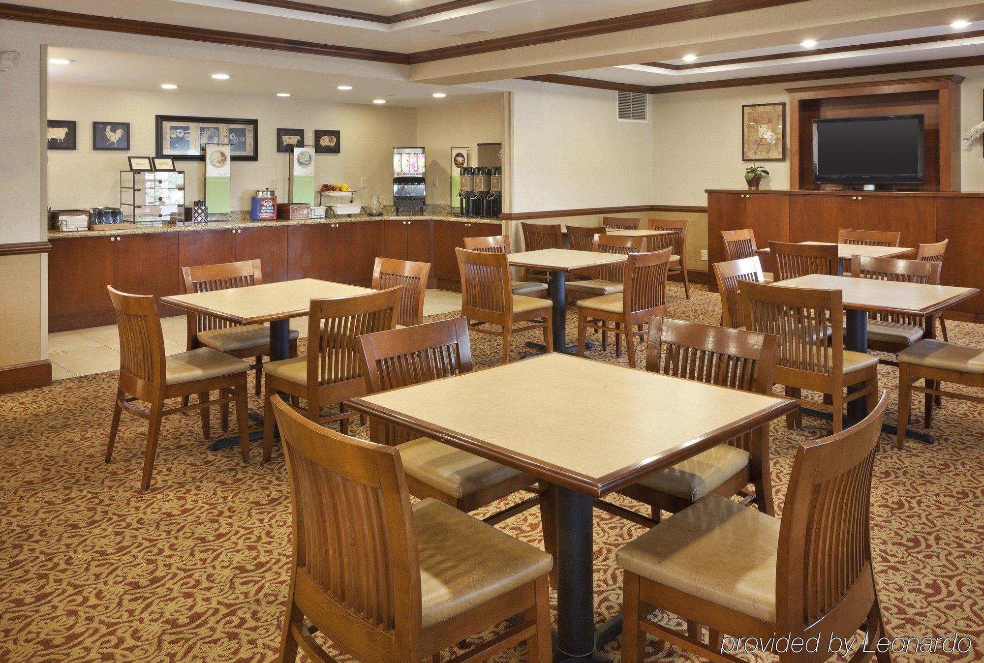Spark By Hilton Woodbridge Restaurace fotografie